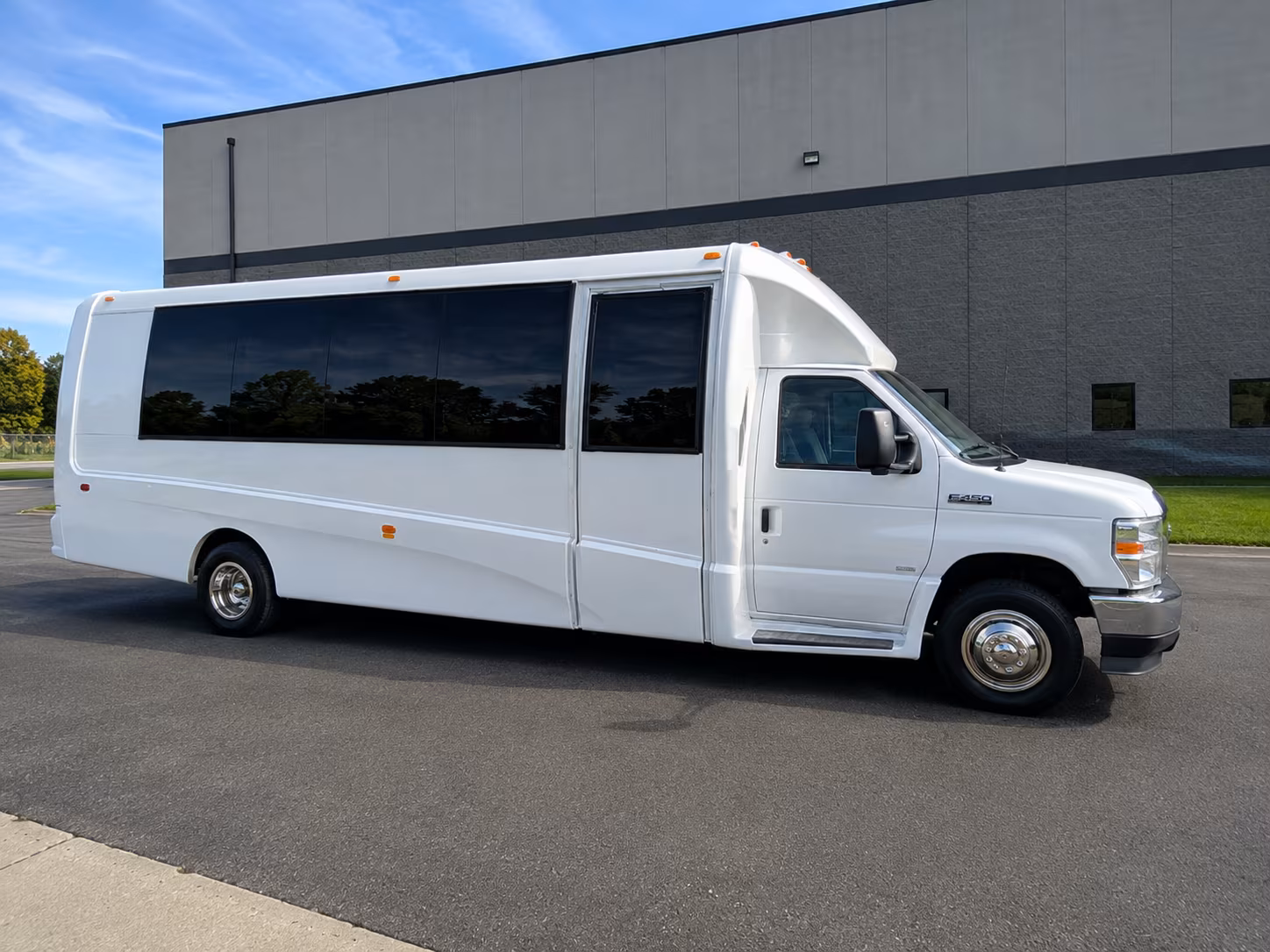 antioch professional shuttles for antioch employees