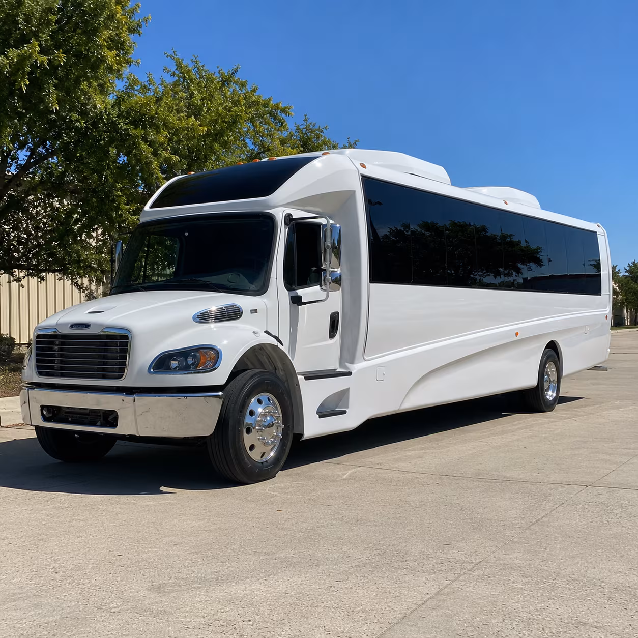 brentwood celebrate your night with brentwood prom bus rentals