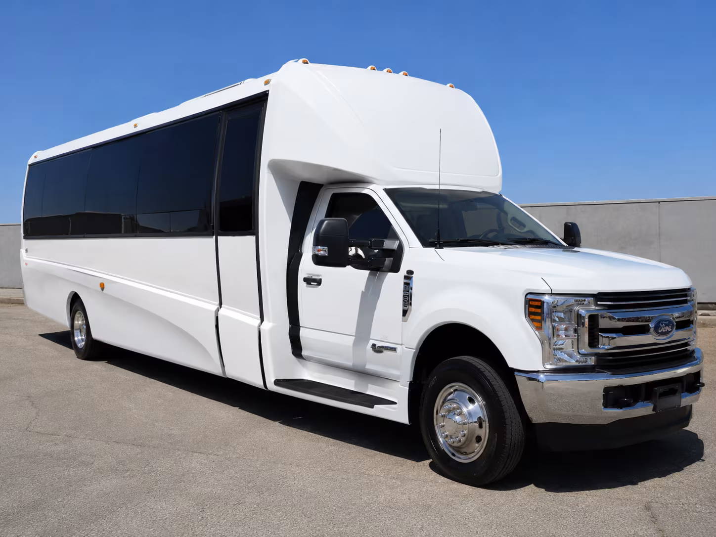 vallejo make your long distance trip easier with a vallejo charter bus
